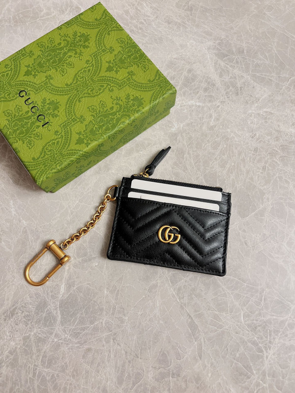 G*u*i gg marmont keychain wallet