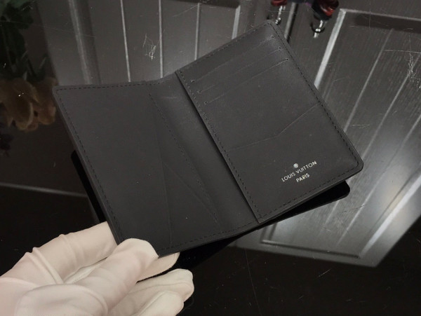 l0*is V*t0n pocket organizer