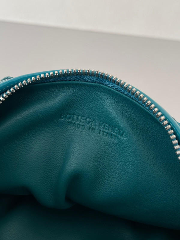 bo*te*ga Ve*ne*ta mini jodie