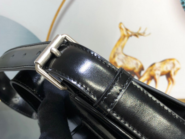 Ba*len*cia*ga ghost bag