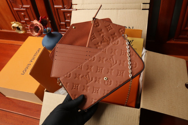 l0*is V*t0n pochette fÉlicie