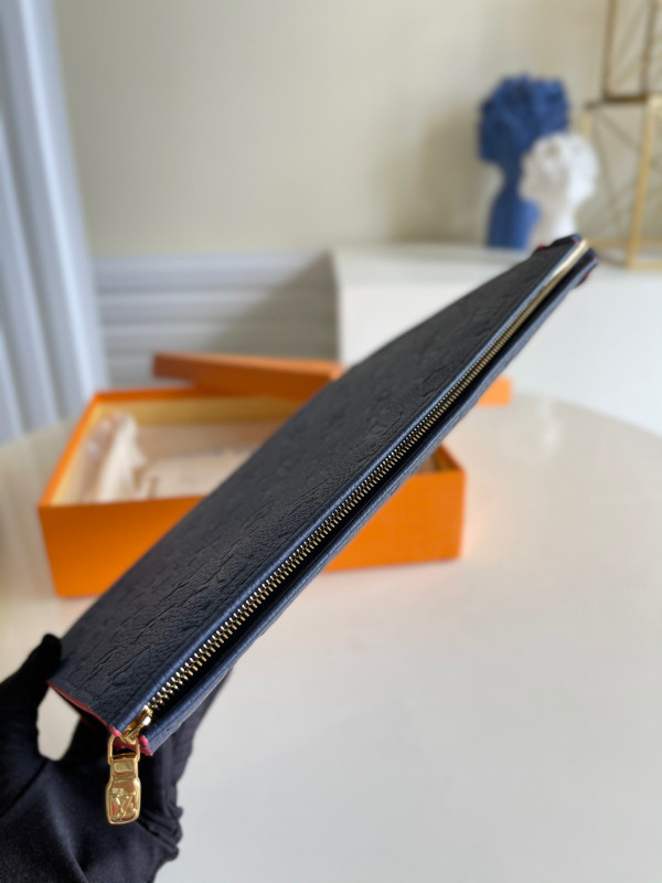 l0*is V*t0n pochette voyage