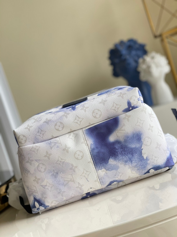 l0*is V*t0n discovery backpack