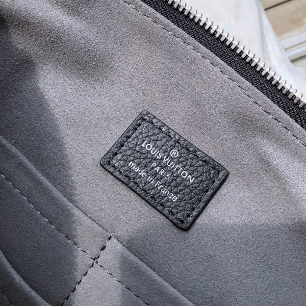 l0*is V*t0n haumea bag