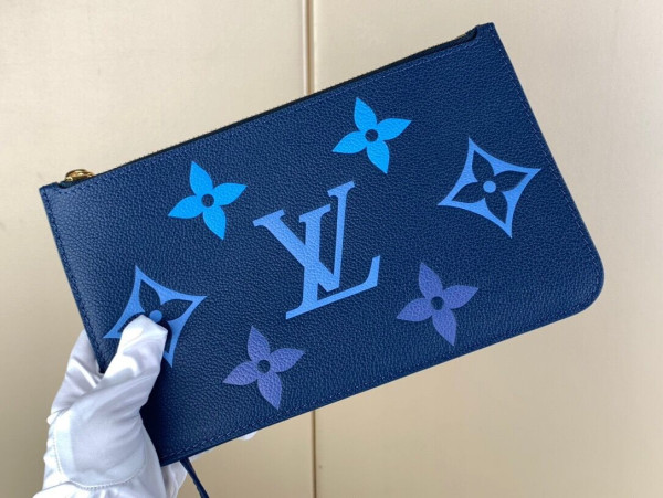 l0*is V*t0n neverfull mm