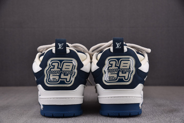 l0*is V*t0n sneakers