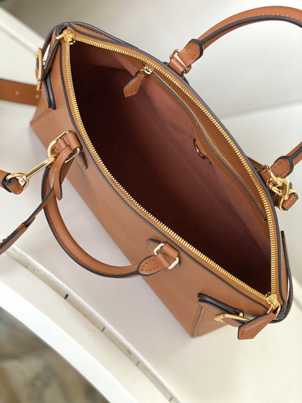 l0*is V*t0n lock it mm