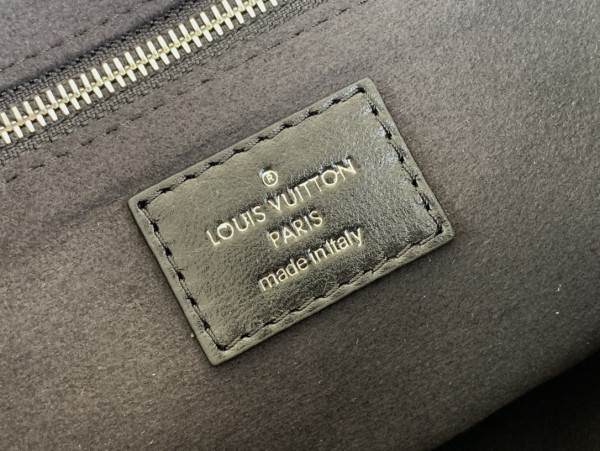 l0*is V*t0n carryall cargo -33.5 x 23x15cm