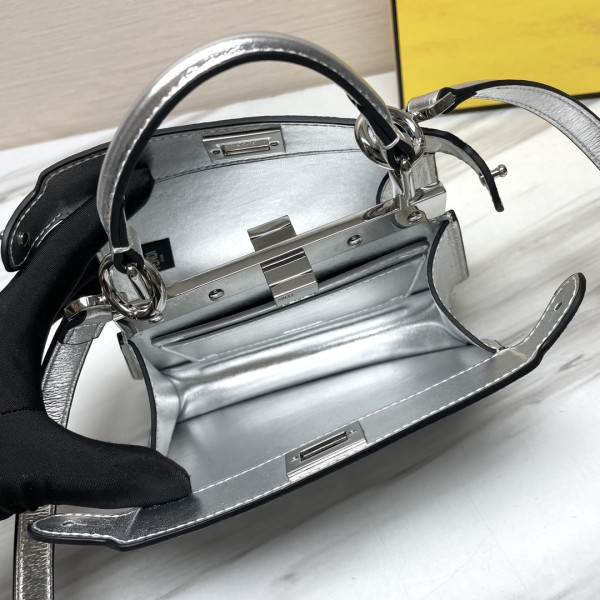 F**di peekaboo iseeu petite-20x11x15cm