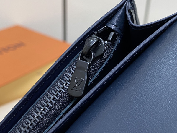 l0*is V*t0n brazza wallet-10*19*2cm