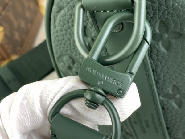 l0*is V*t0n speedy 25