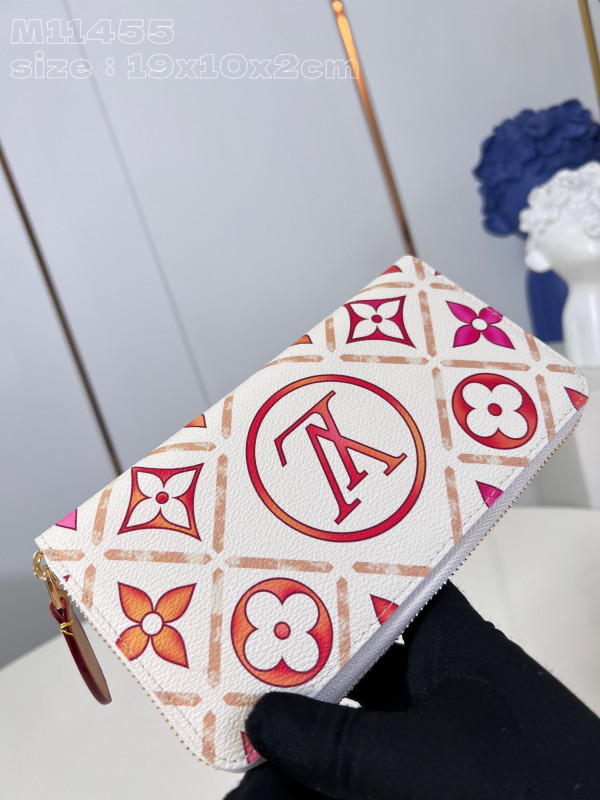 l0*is V*t0n zippy wallet-10*20*2 cm