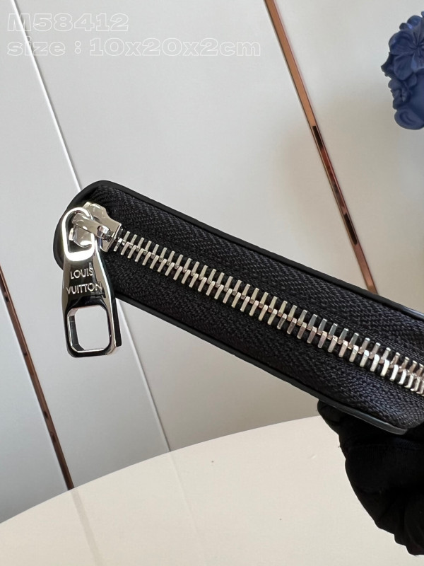 l0*is V*t0n zippy wallet-10*20*2 cm