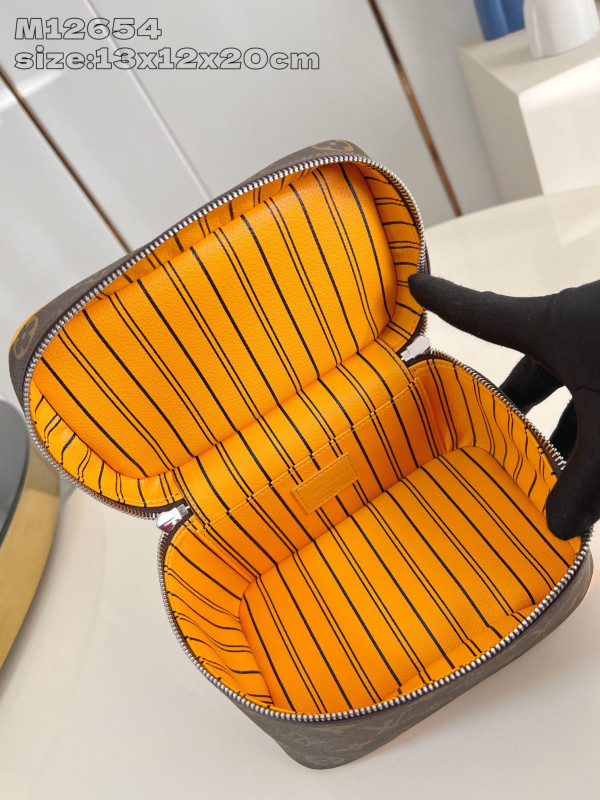 l0*is V*t0n nice mini