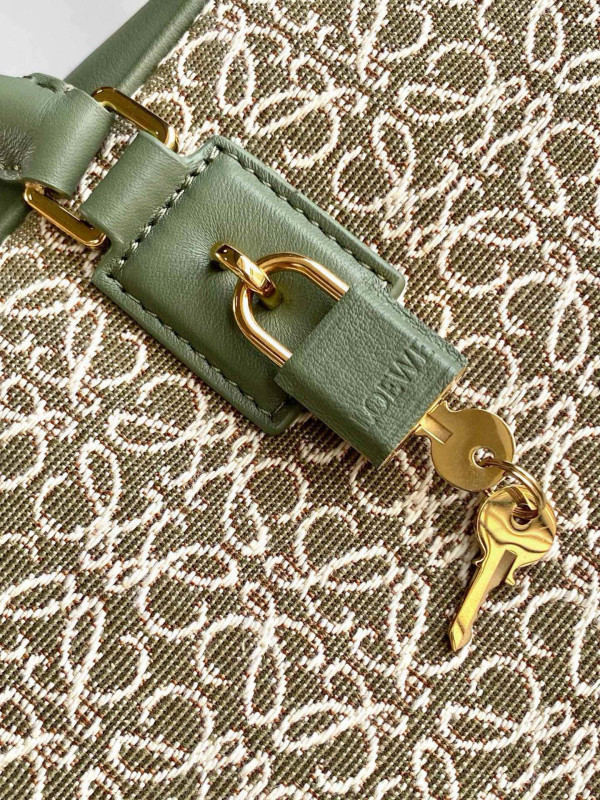 L0ew* amazona 28 bag in nappa calfskin - 28*11*18cm