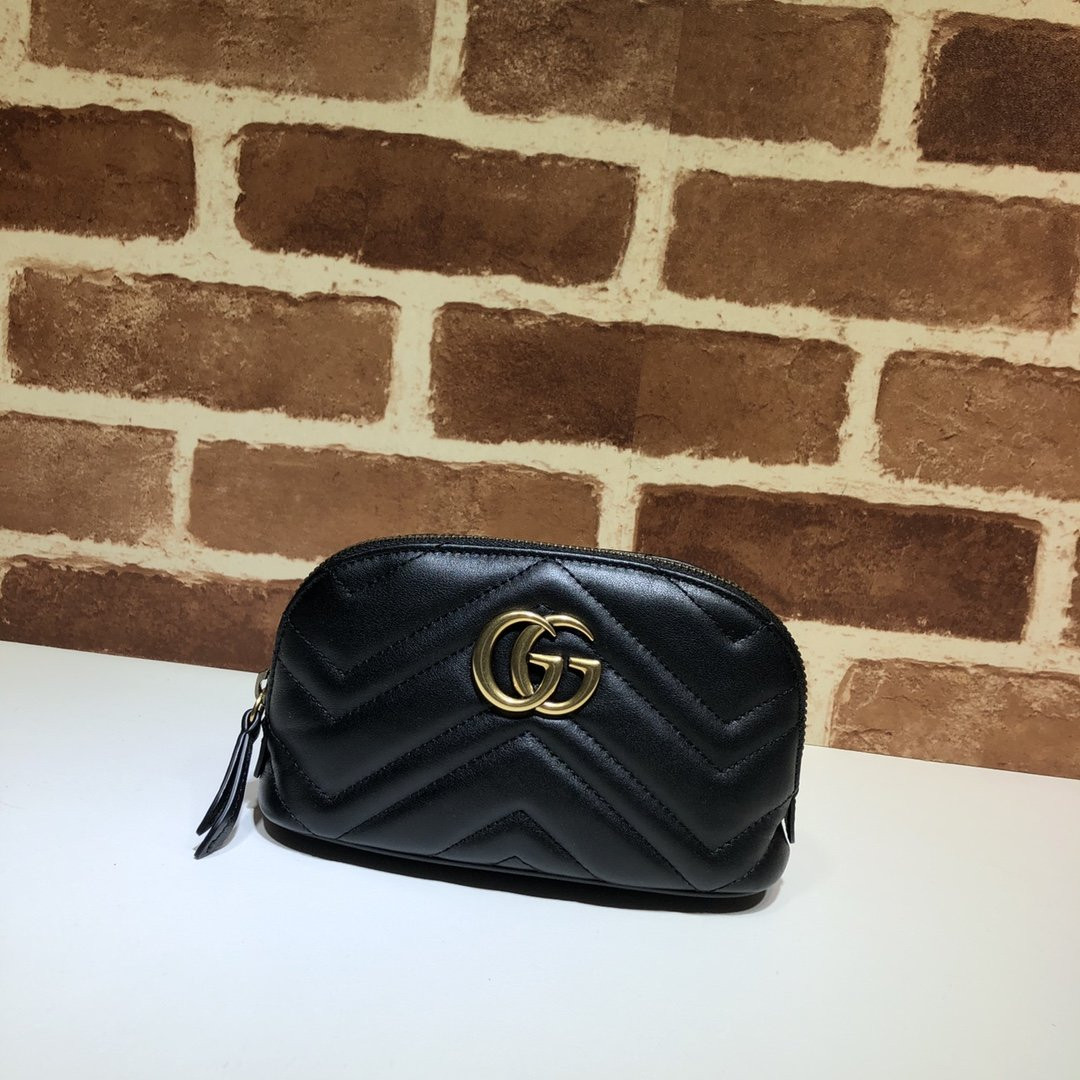 G*u*i gg marmont cosmetic case