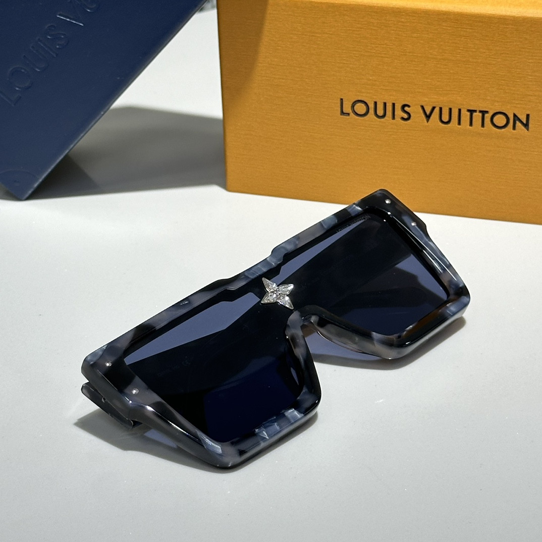 louvis V*t0n sunglasses