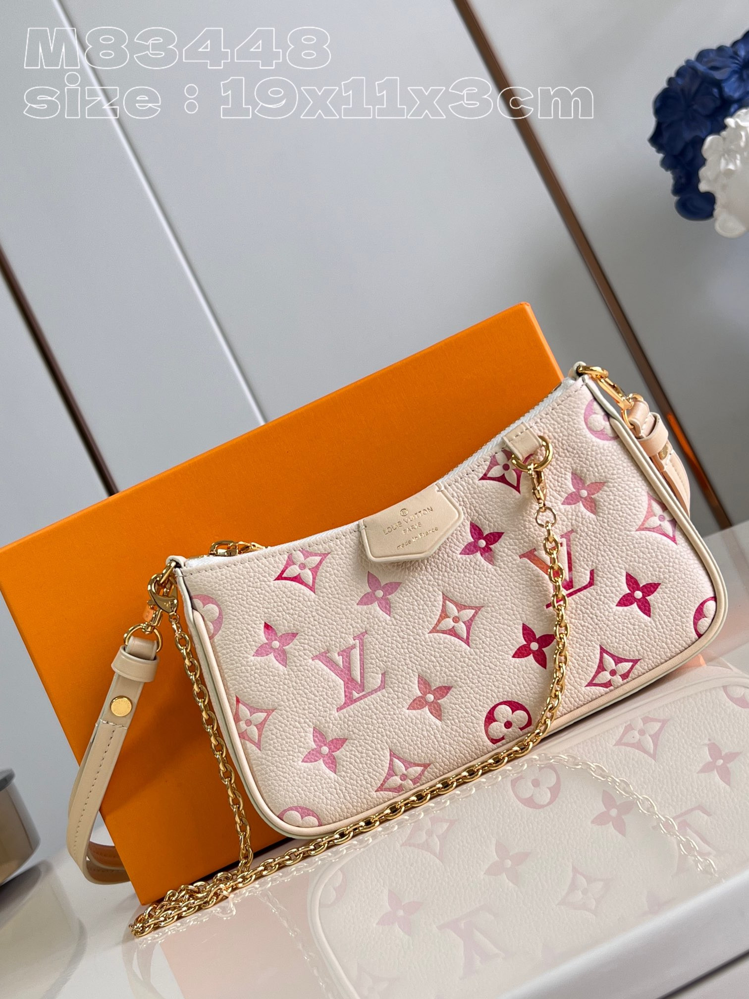 l0*is V*t0n easy pouch on strap