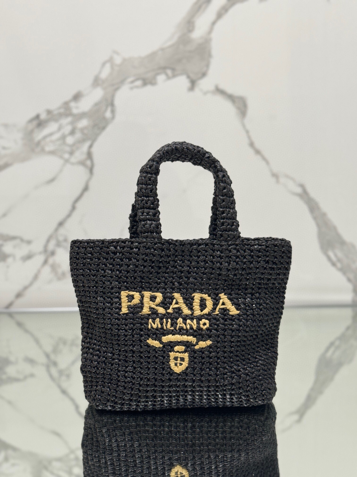 Pra*a crochet tote bag
